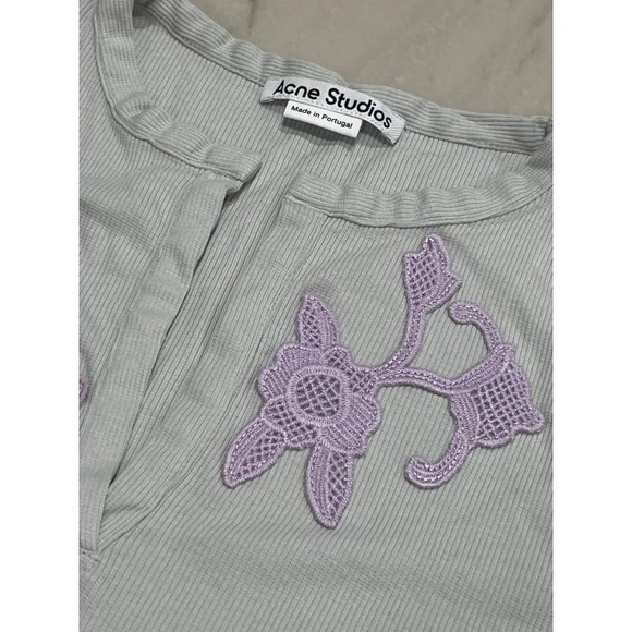 ACNE STUDIOS Embroidered Crop Tee in Ice Blue Small New Tshirt Blouse Womens - Picture 5 of 9